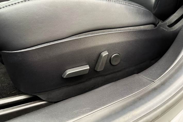 Sort Tesla Model 3 fra 2019