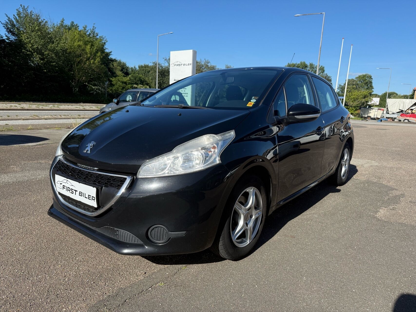 undefined Peugeot 208 fra 2012