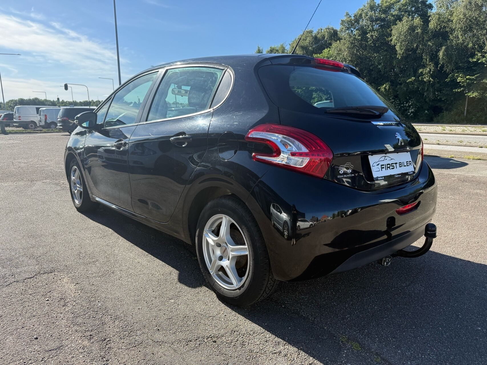 undefined Peugeot 208 fra 2012