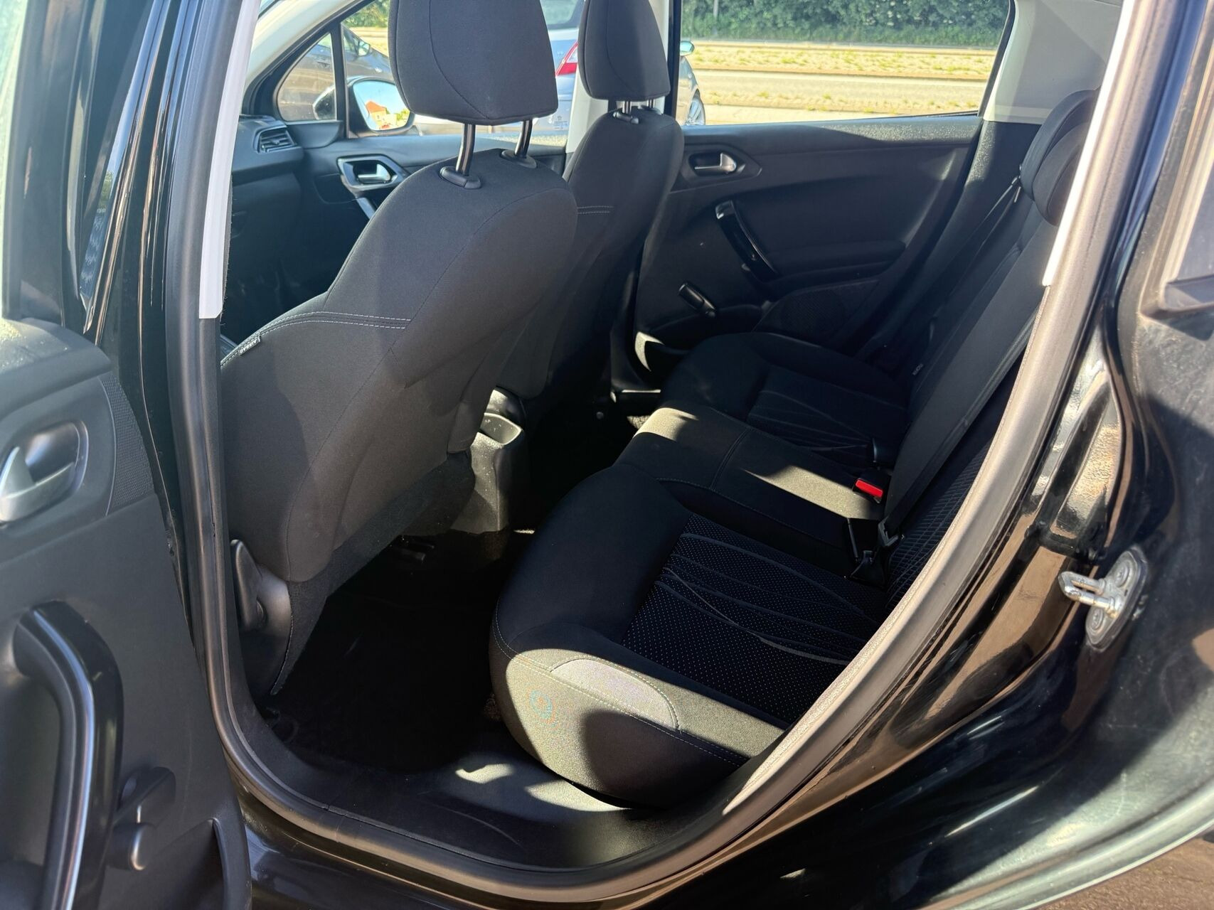 undefined Peugeot 208 fra 2012