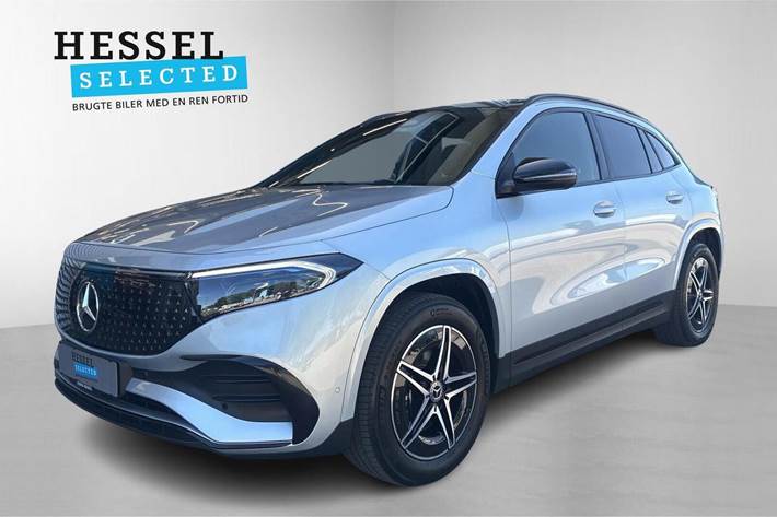 Sølv Mercedes EQA250+ fra 2025 set udefra