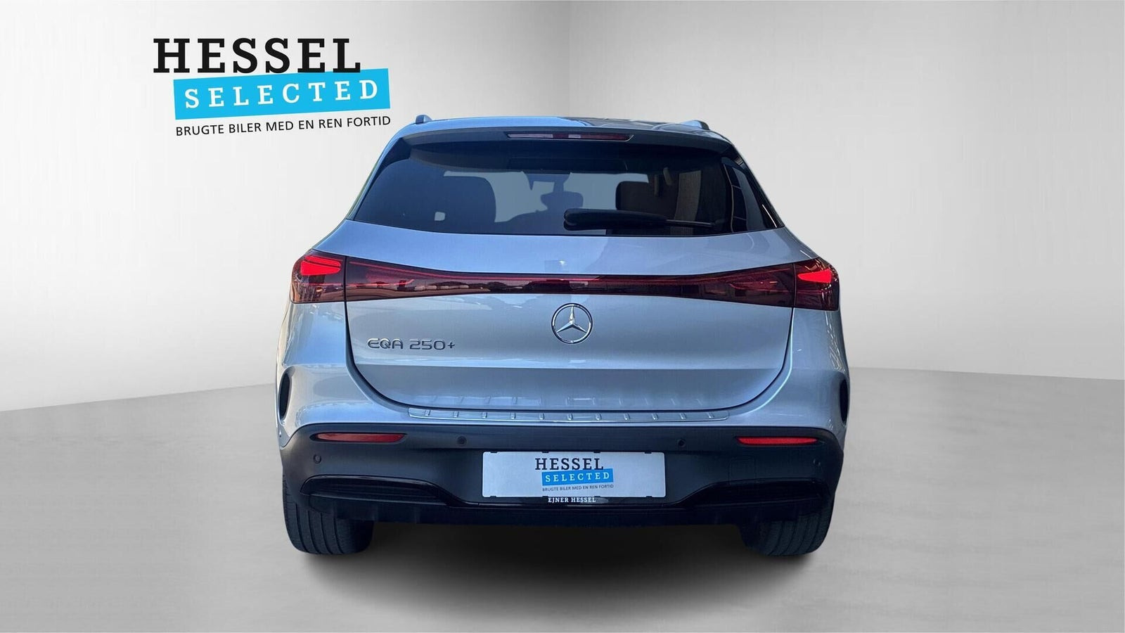 Sølv Mercedes EQA250+ fra 2025