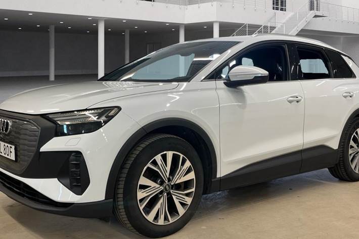Hvid Audi Q4 e-tron fra 2023