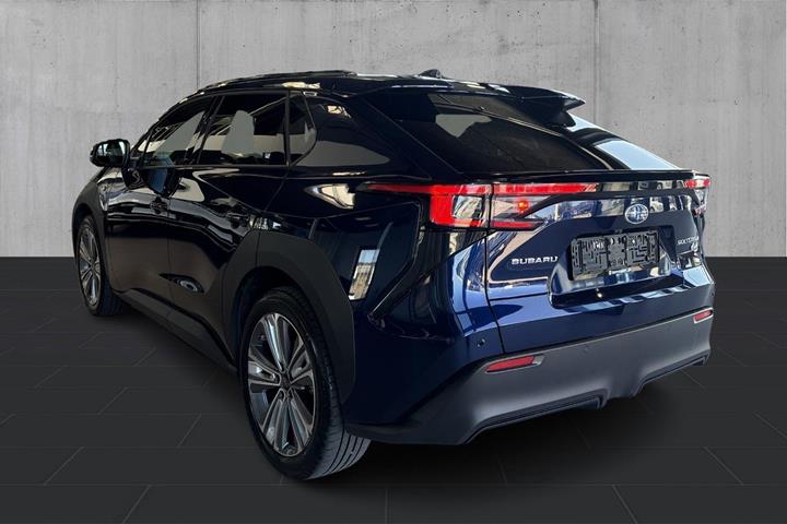 Blå Subaru Solterra fra 2024