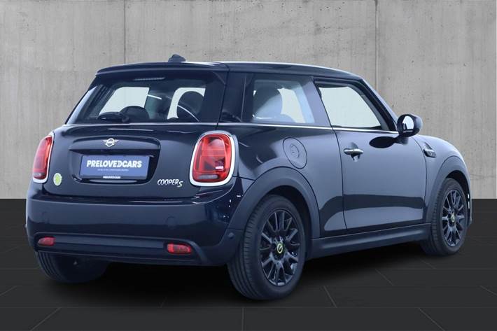 Sort Mini Cooper SE fra 2023