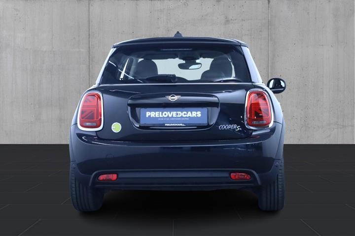 Sort Mini Cooper SE fra 2023