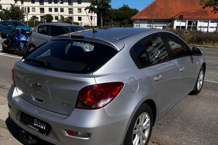 Sølv Chevrolet Cruze fra 2013