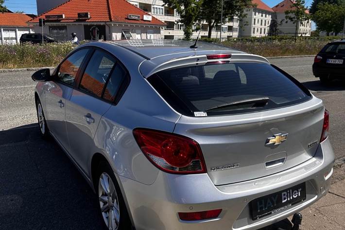 Sølv Chevrolet Cruze fra 2013