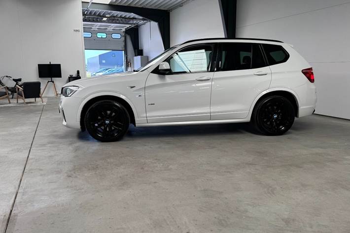 Hvid BMW X3 fra 2015