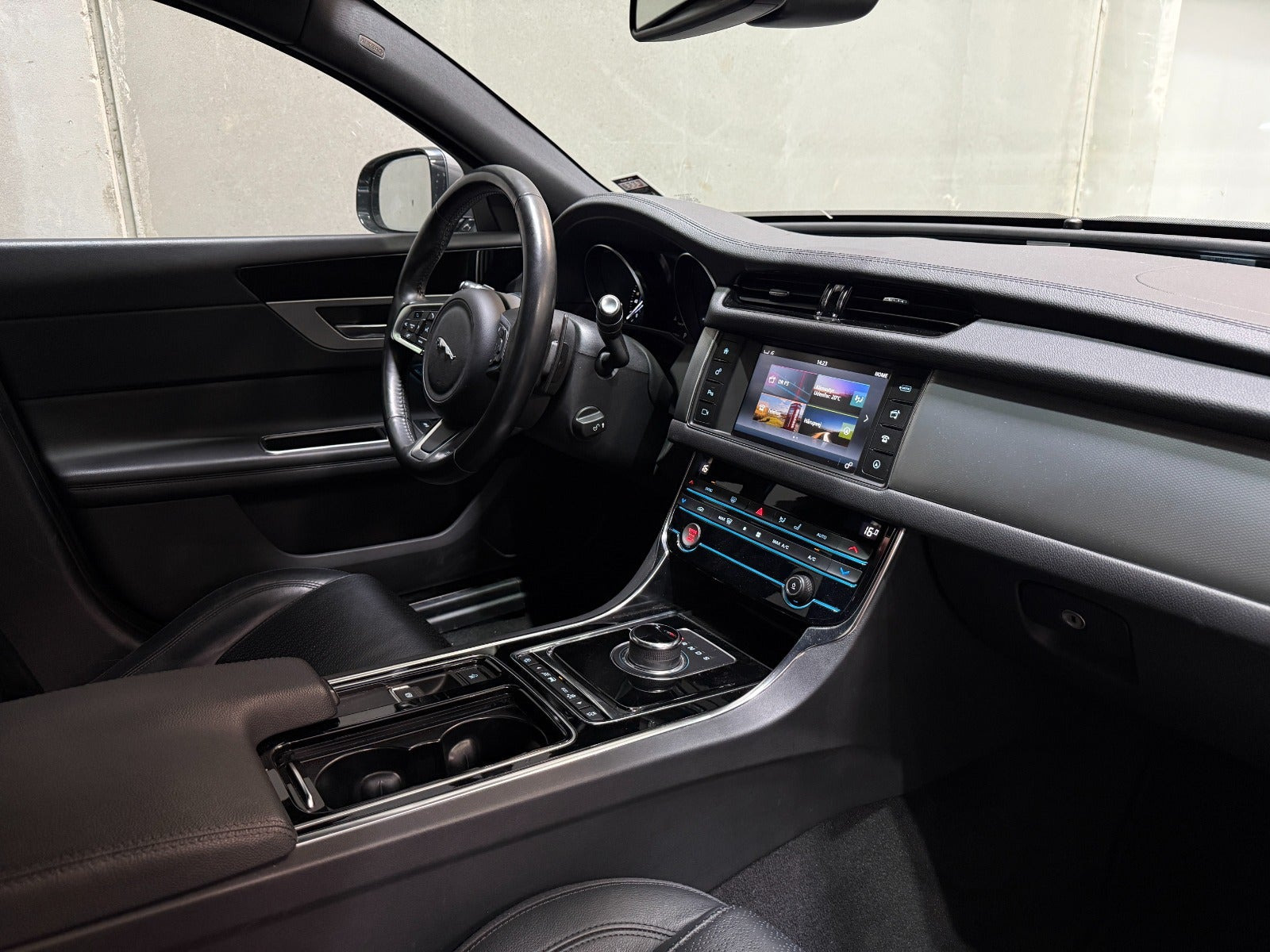undefined Jaguar XF fra 2018