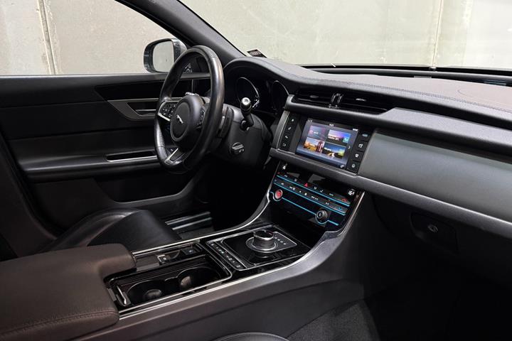 undefined Jaguar XF fra 2018