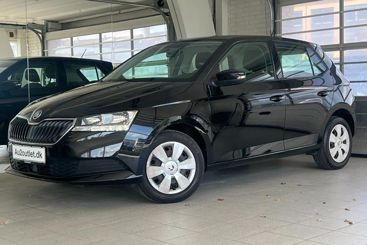 Sort Skoda Fabia fra 2019 set udefra