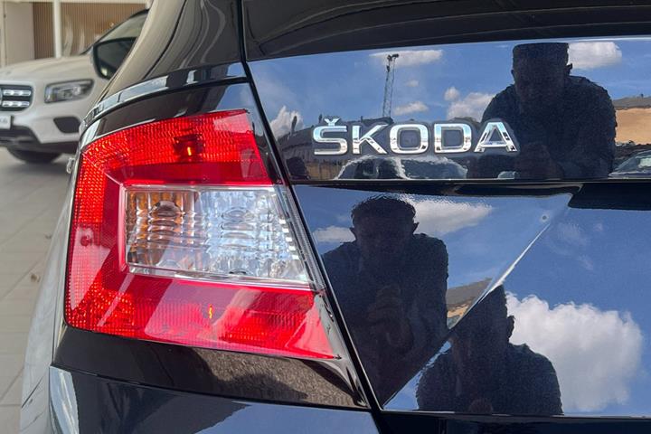 Sort Skoda Fabia fra 2019