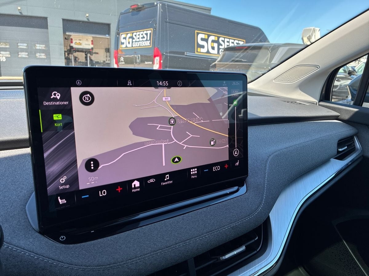 Grå Skoda Enyaq fra 2022