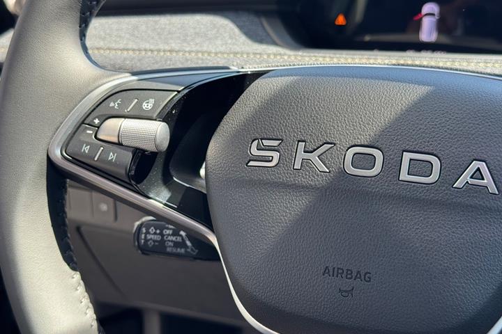 Grå Skoda Elroq fra 2025