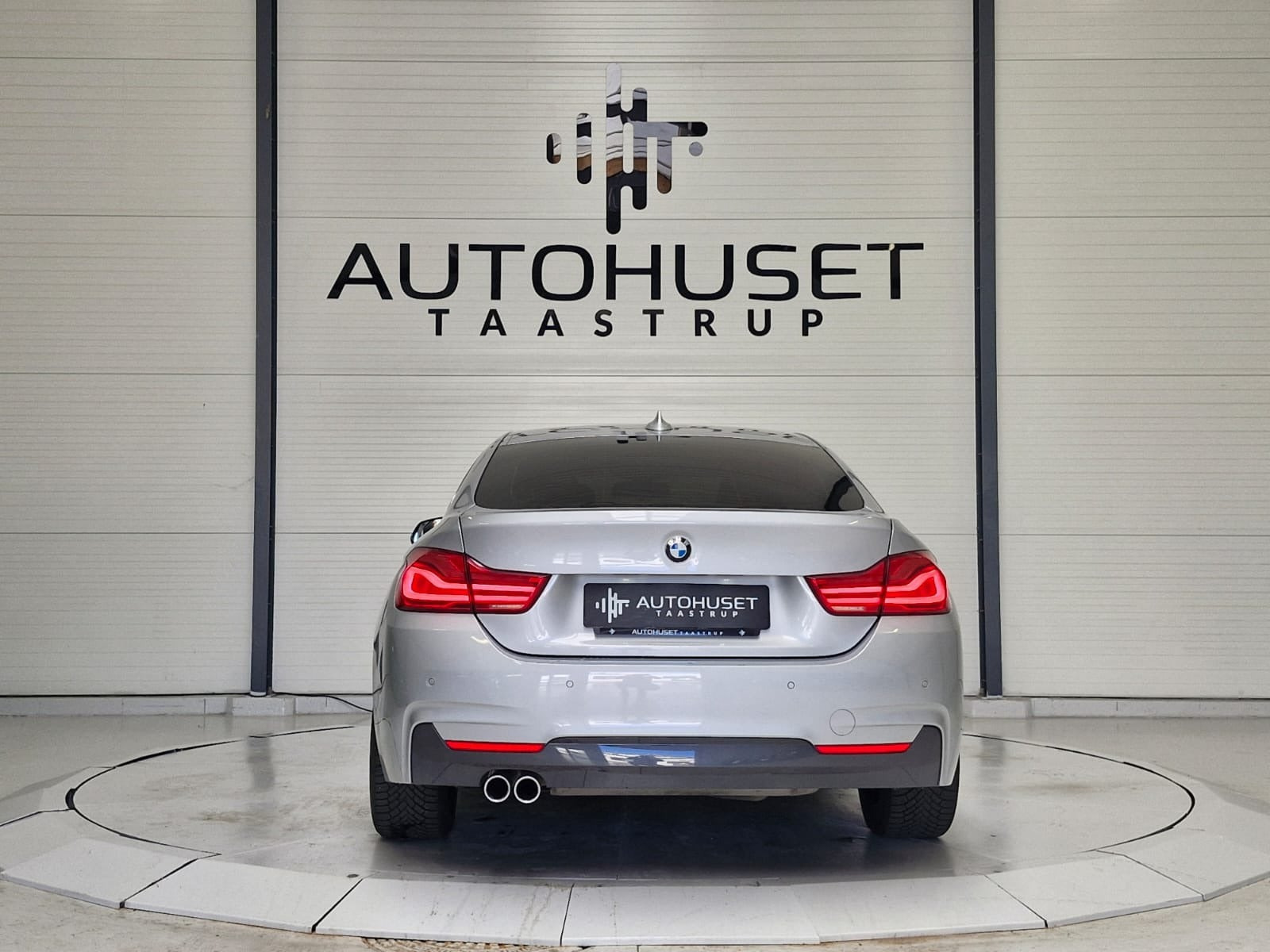 Sølv BMW 420i fra 2019
