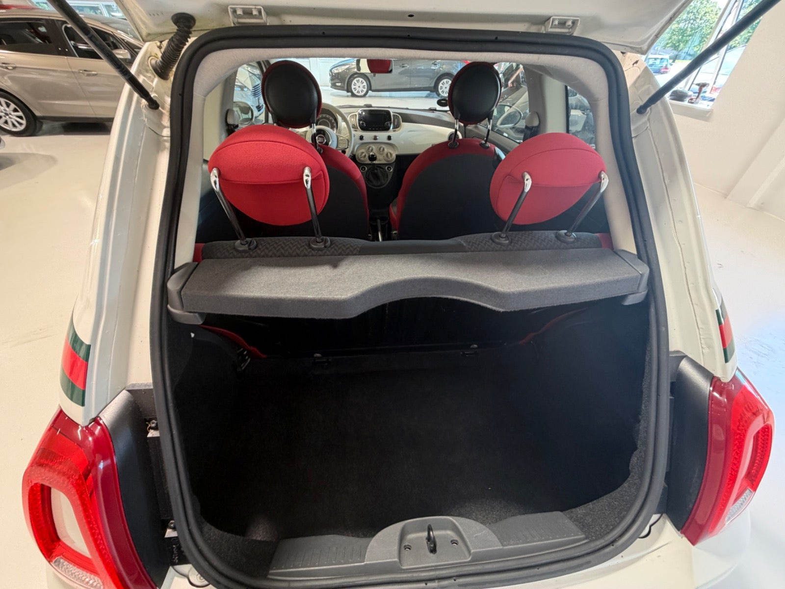 Hvid Fiat 500 fra 2017