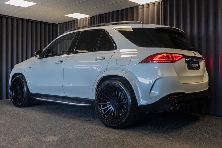Hvid Mercedes GLE350 de fra 2020