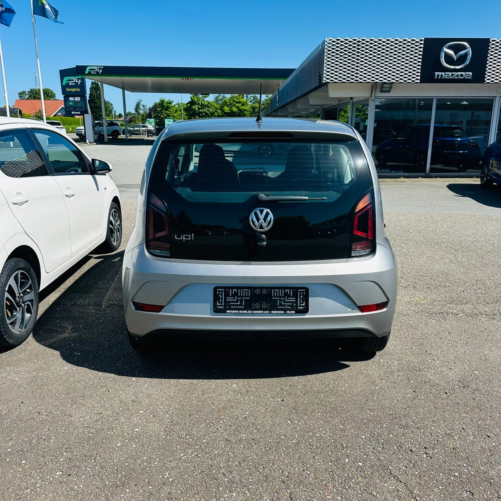 Grå VW UP! fra 2018