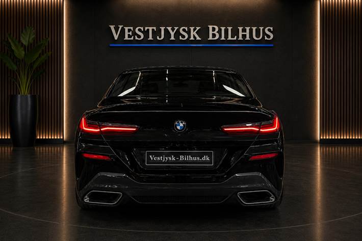 Sort BMW 840d fra 2019