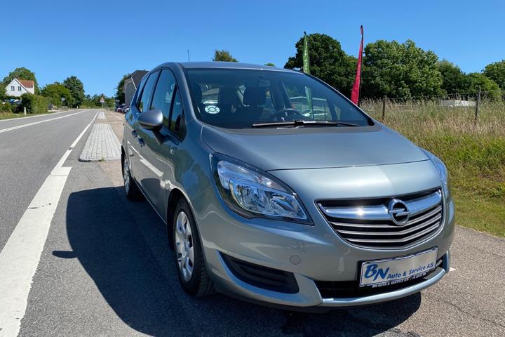 Blå Opel Meriva fra 2014