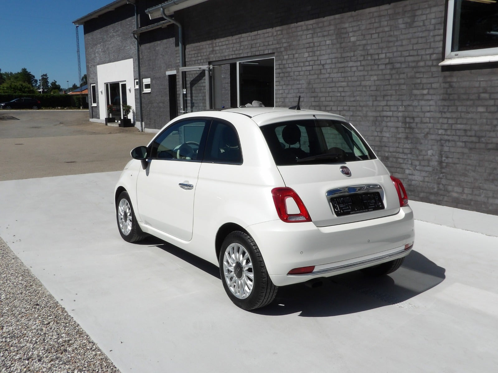 Hvid Fiat 500 fra 2018