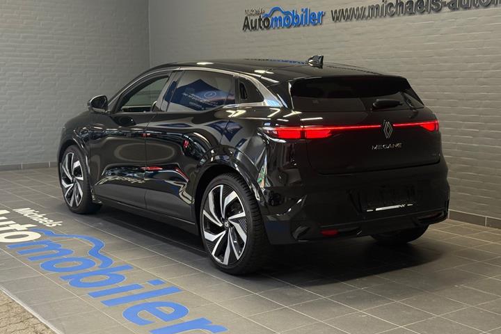 Sort Renault Megane E-Tech fra 2024