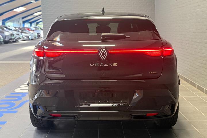 Sort Renault Megane E-Tech fra 2024