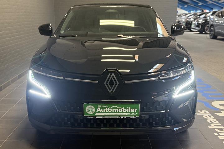 Sort Renault Megane E-Tech fra 2024
