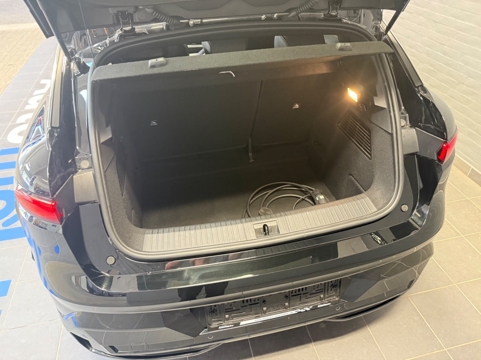 Sort Renault Megane E-Tech fra 2024