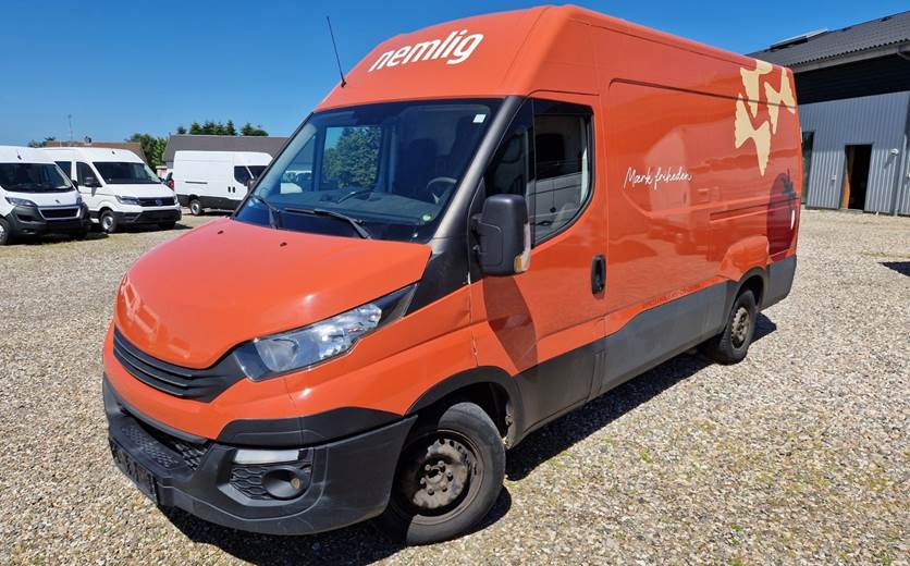 Iveco Daily 2,3 35S14 12m³ Van AG8