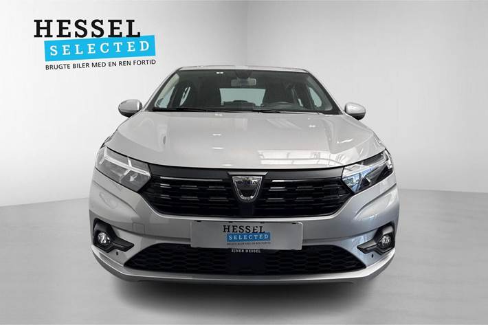Beige Dacia Sandero fra 2022