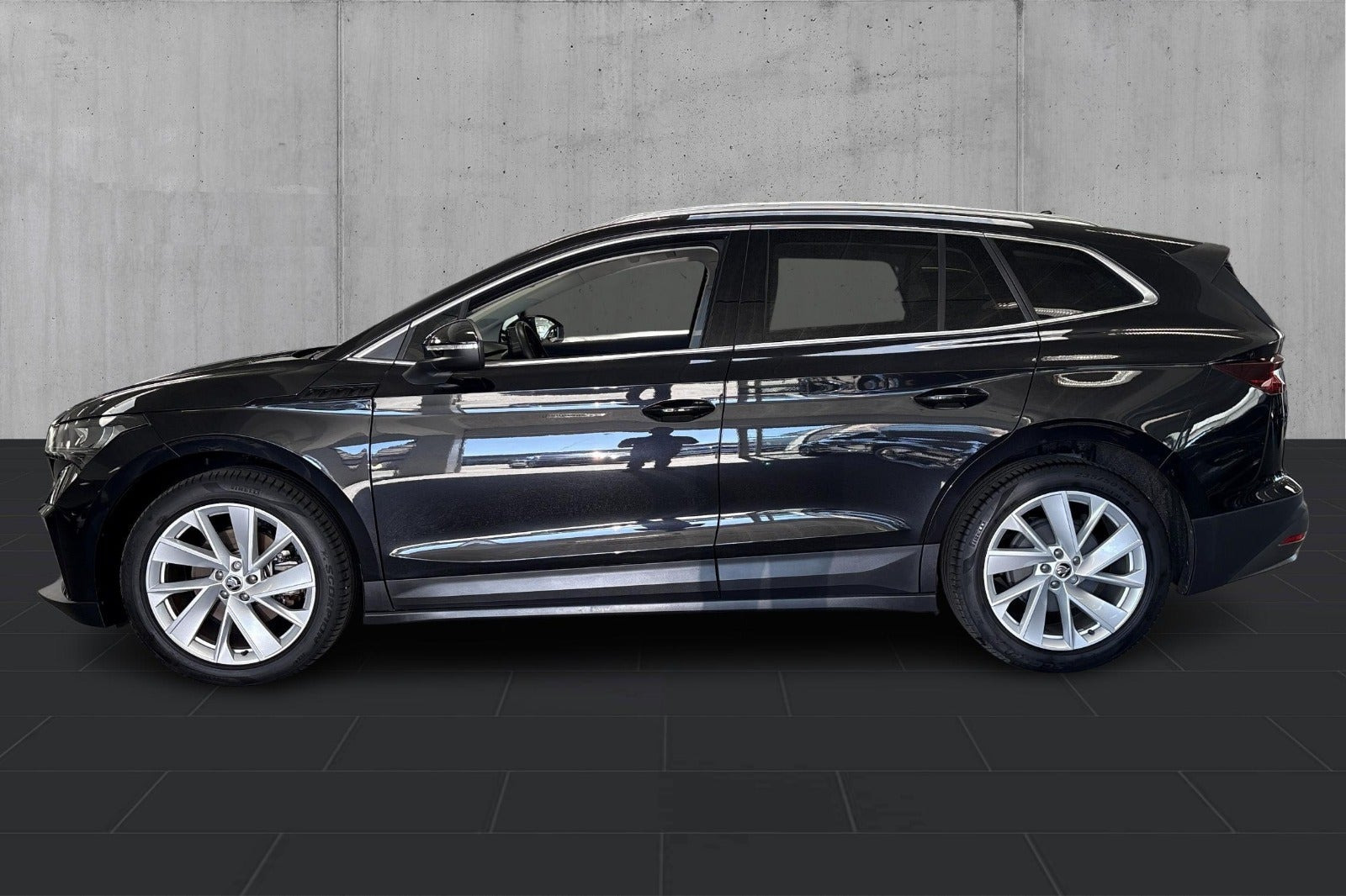Sort Skoda Enyaq fra 2021