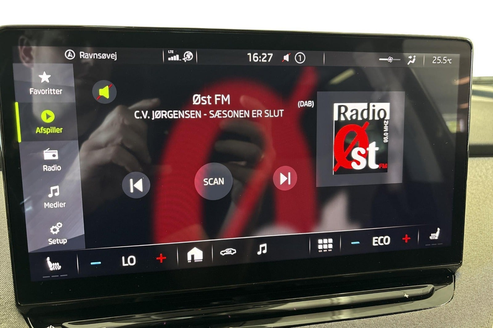 Sort Skoda Enyaq fra 2021