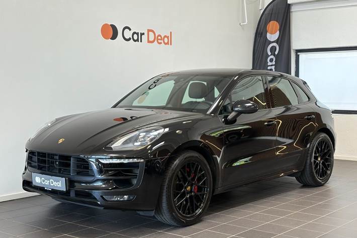 Sort Porsche Macan GTS fra 2017