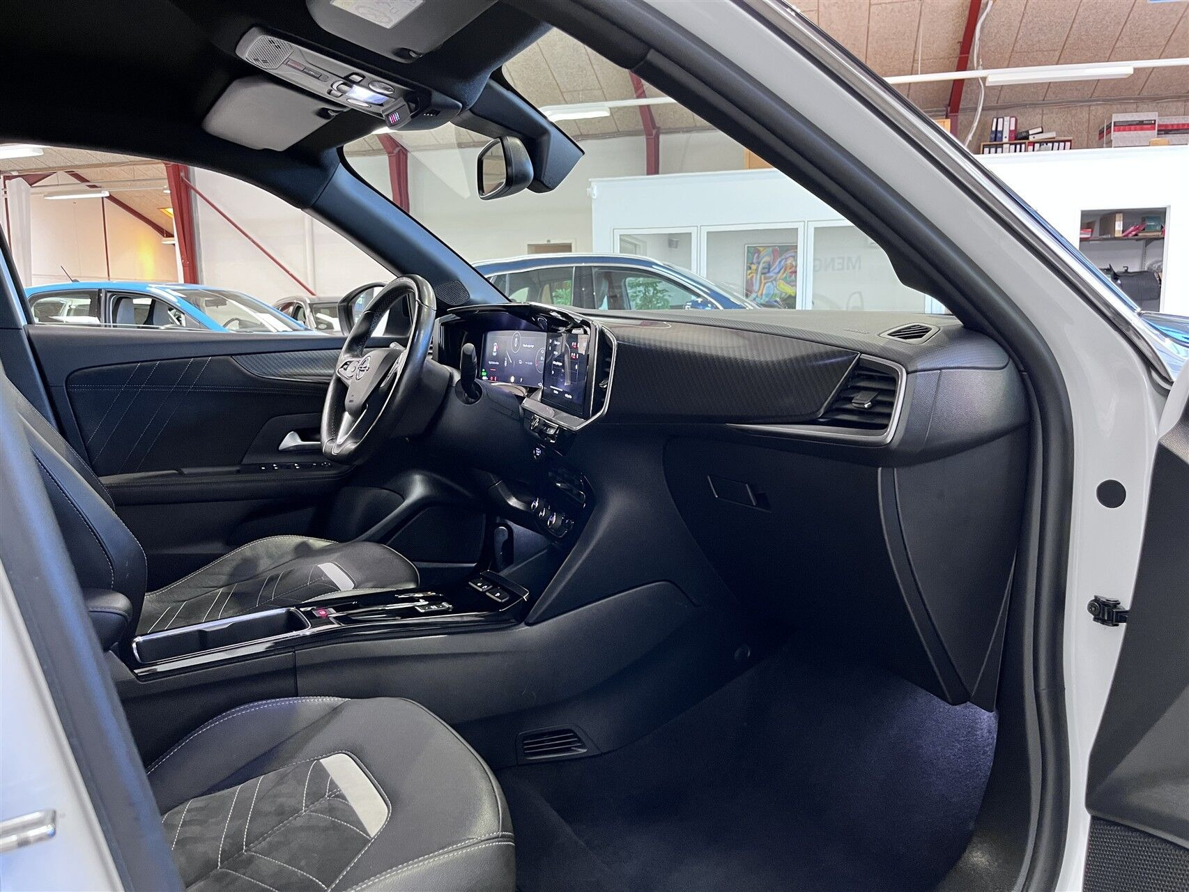 Hvid Opel Mokka-e fra 2021