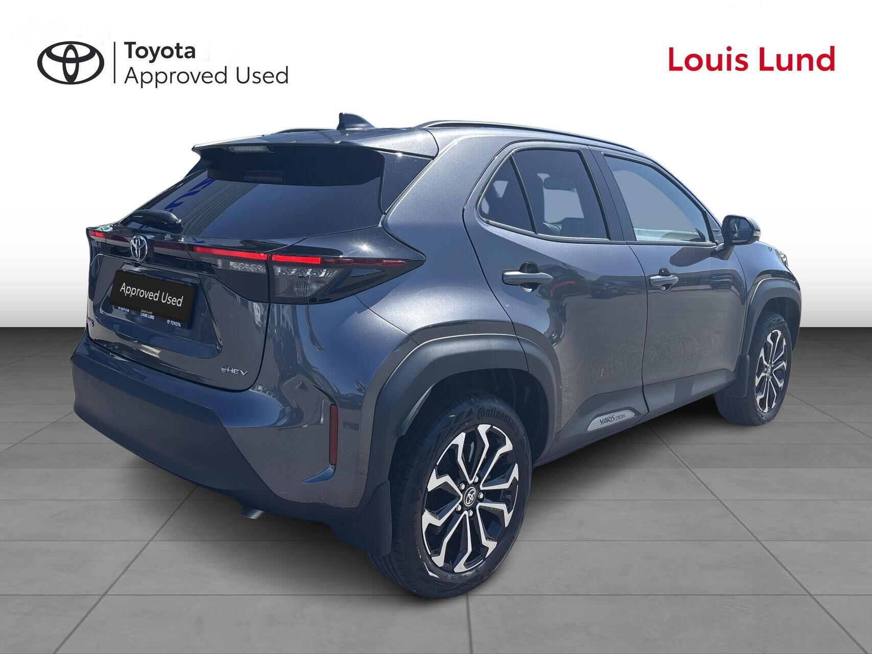Grå Toyota Yaris Cross fra 2025