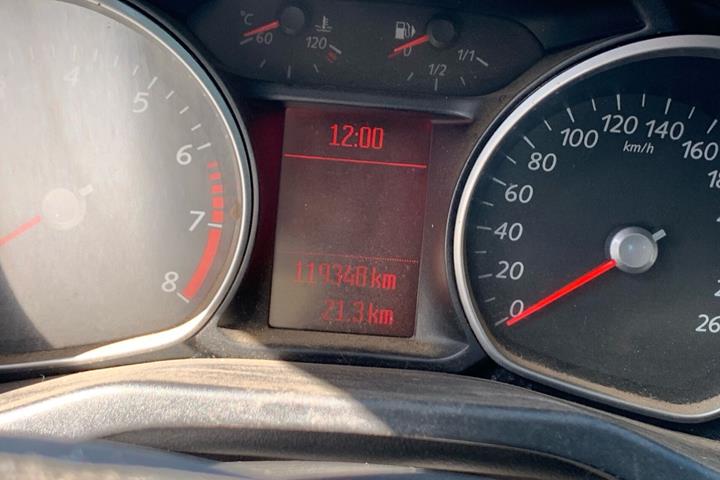 Sølv Ford Mondeo fra 2012
