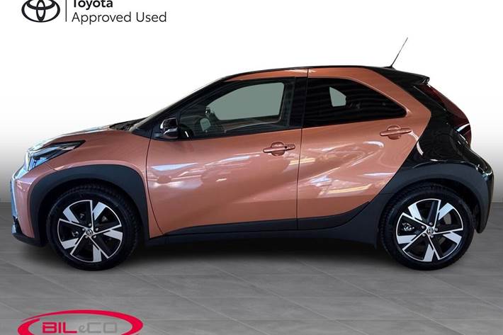 Sort Toyota Aygo X fra 2026