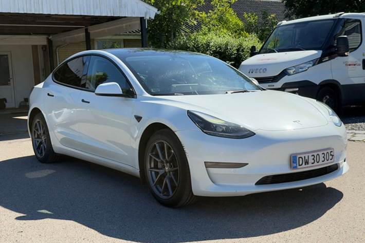 undefined Tesla Model 3 fra 2022