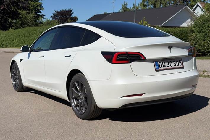 undefined Tesla Model 3 fra 2022