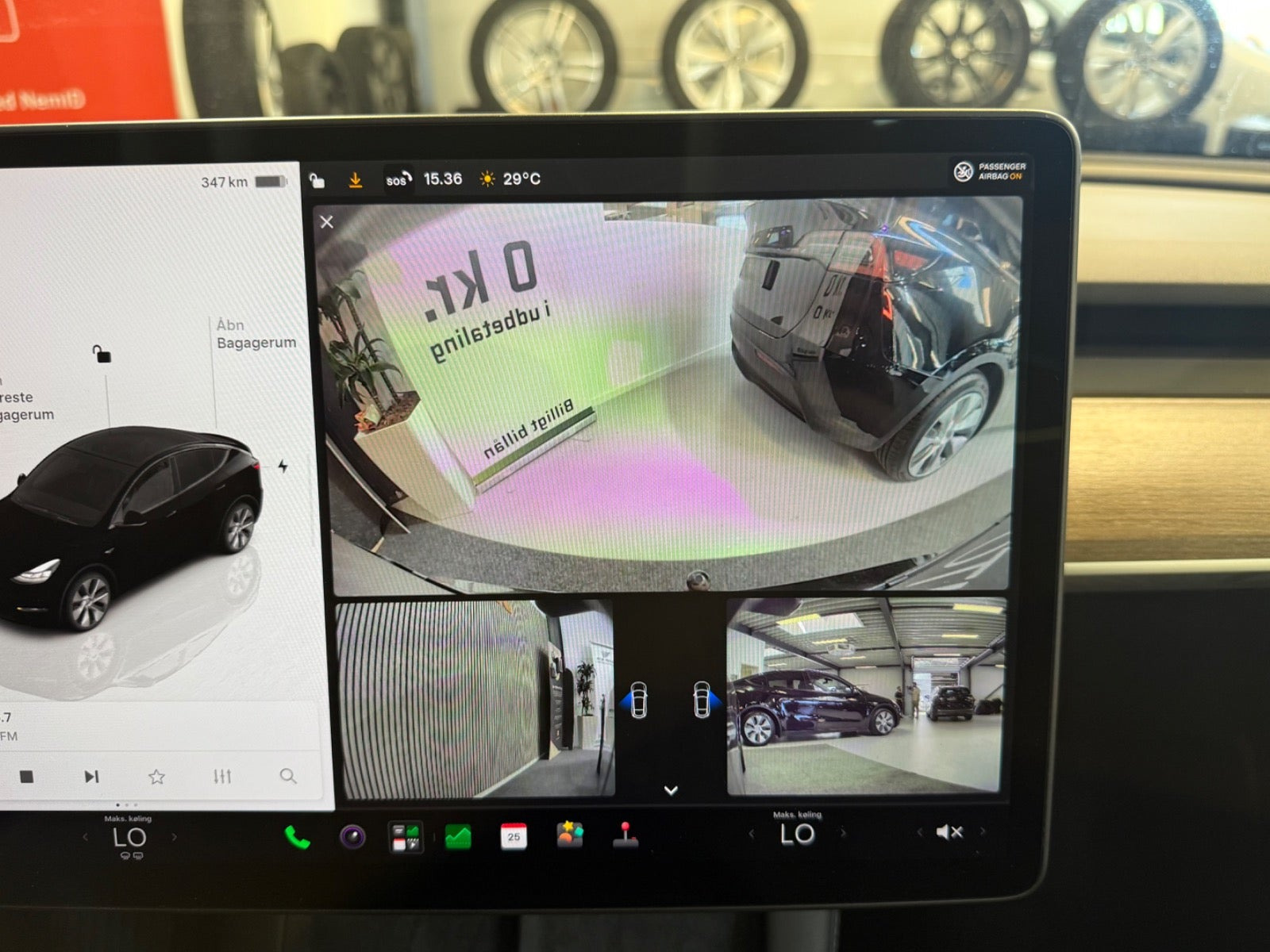 Sort Tesla Model Y fra 2023