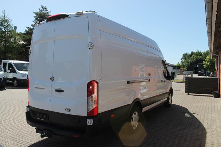undefined Ford Transit 350 L4 Van fra 2022 set udefra