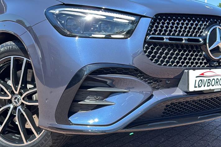Blå Mercedes GLE350 de fra 2024