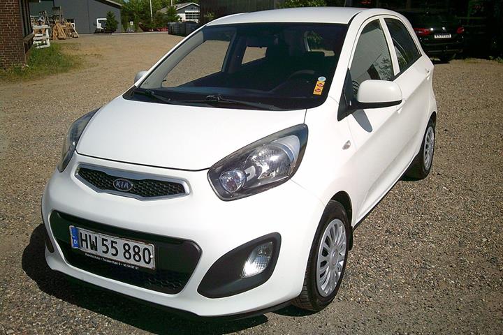 Gul Kia Picanto fra 2012 set udefra