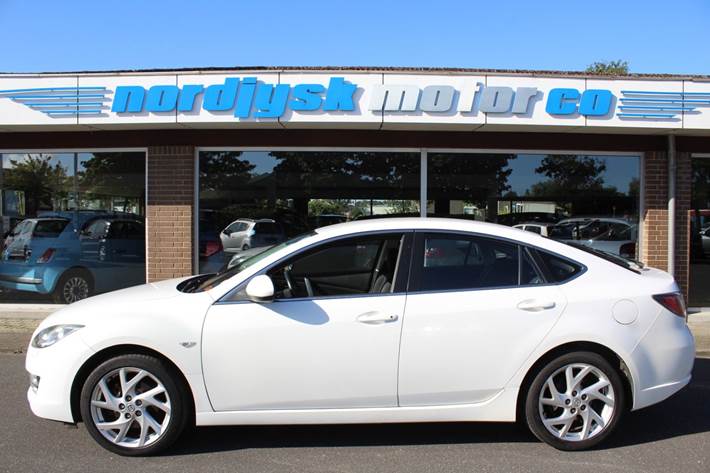 Hvid Mazda 6 fra 2008