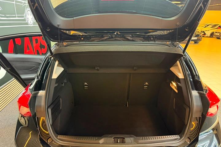 Sort Ford Focus fra 2019