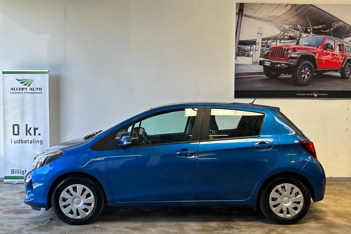 undefined Toyota Yaris fra 2015
