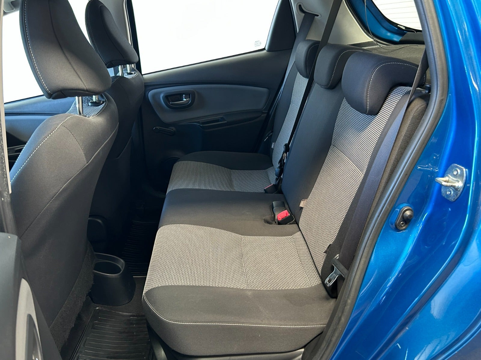 undefined Toyota Yaris fra 2015