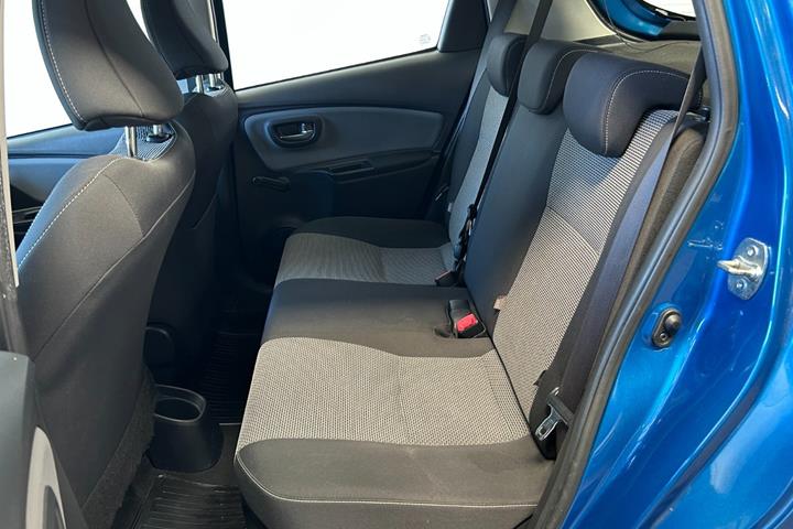 undefined Toyota Yaris fra 2015